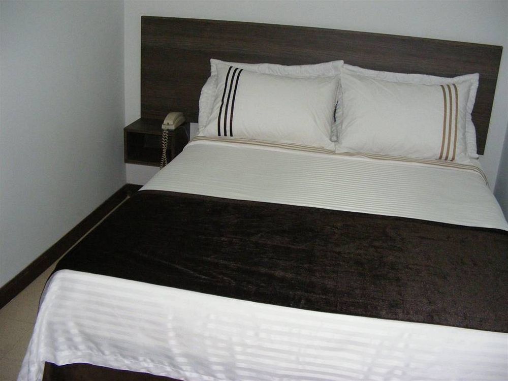 Hotel Internacional Μεντεγίν Εξωτερικό φωτογραφία