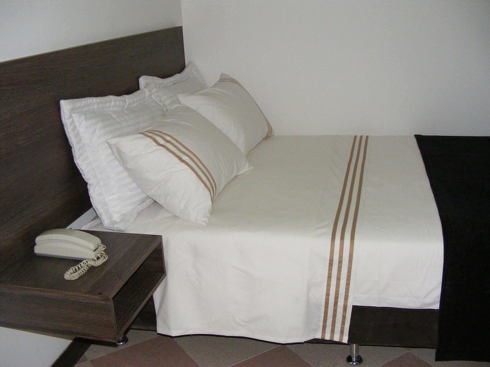 Hotel Internacional Μεντεγίν Εξωτερικό φωτογραφία