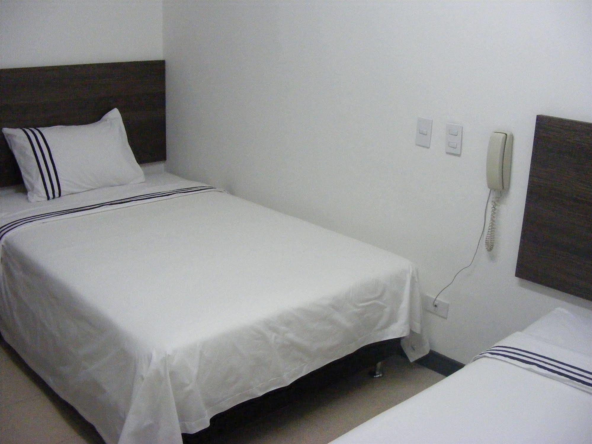 Hotel Internacional Μεντεγίν Εξωτερικό φωτογραφία