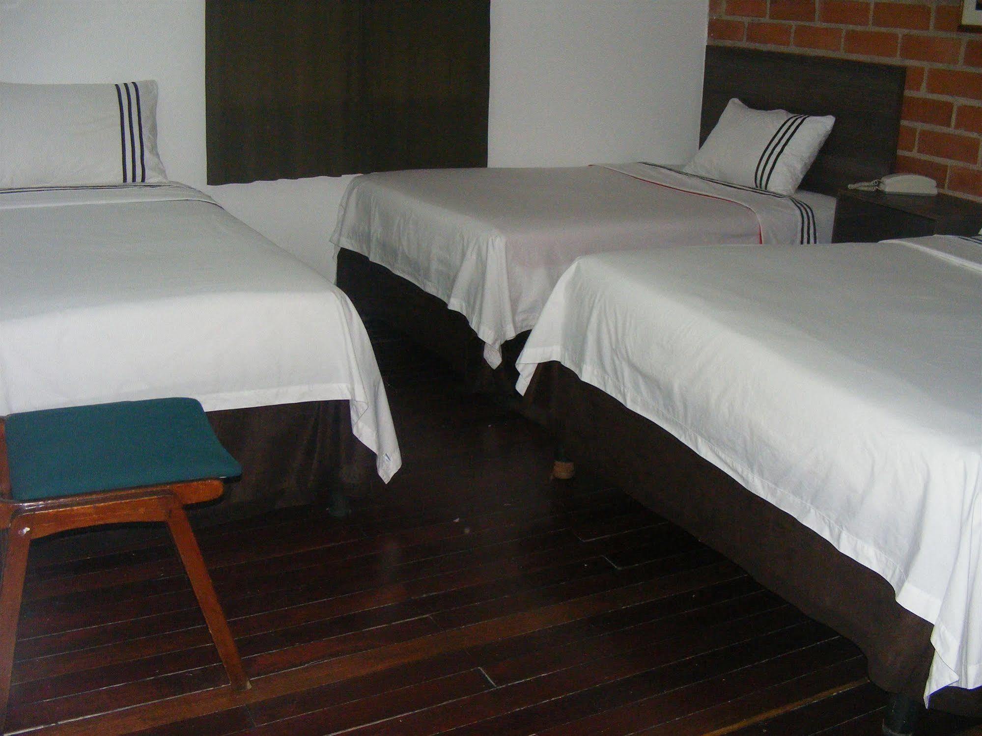 Hotel Internacional Μεντεγίν Εξωτερικό φωτογραφία